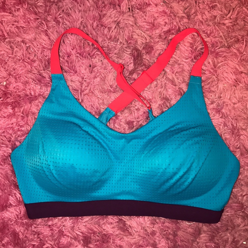 Victoria’s Secret Sports bra